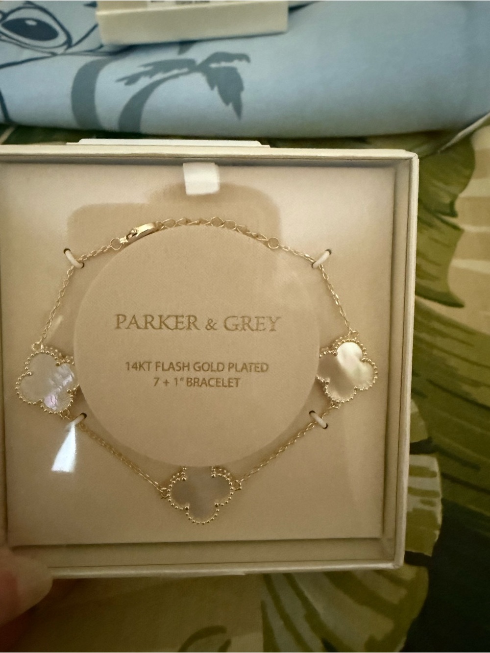 Parker & Grey Gold Mother-of-Pearl Clover Bracelet